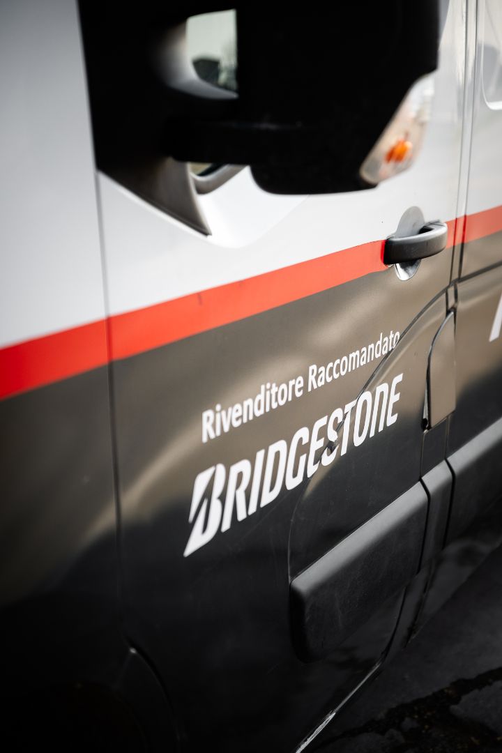 Furgone Ermes Gomme - Rivenditore Raccomandato Bridgestone