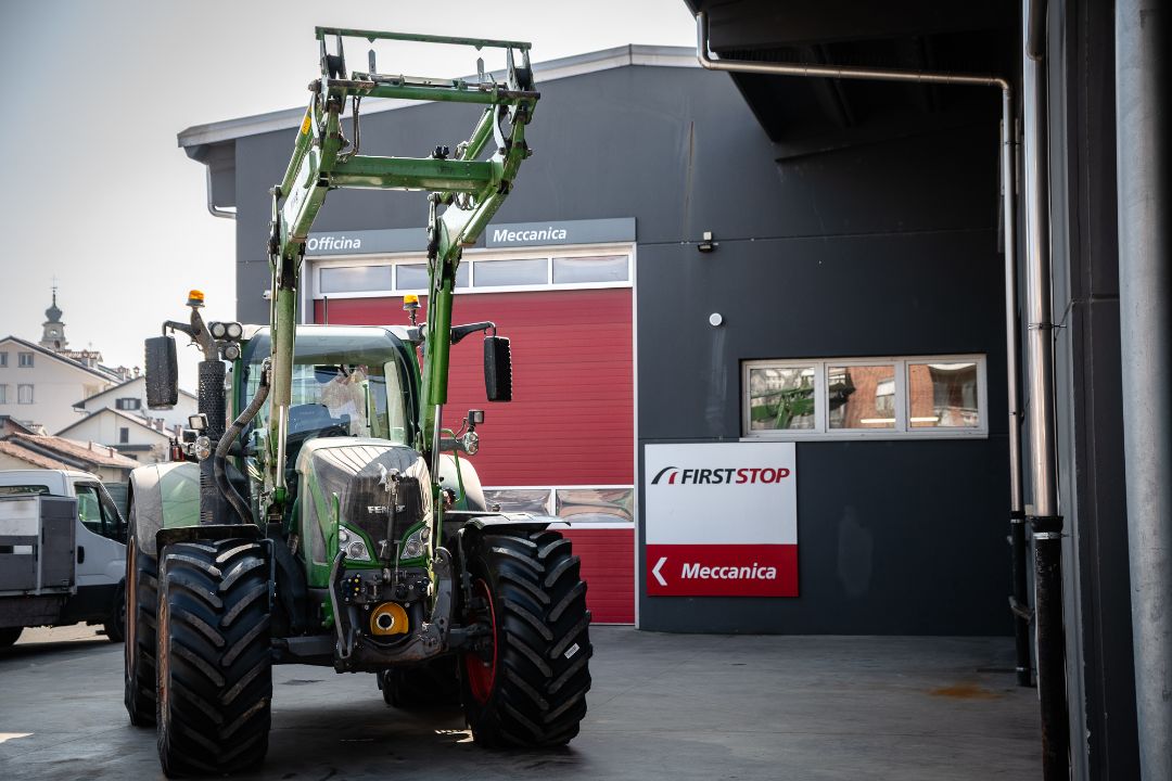 Interventi agricoli in campo Ermes Gomme Piemonte