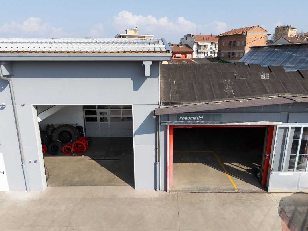 Ermes Gomme officina Poirino