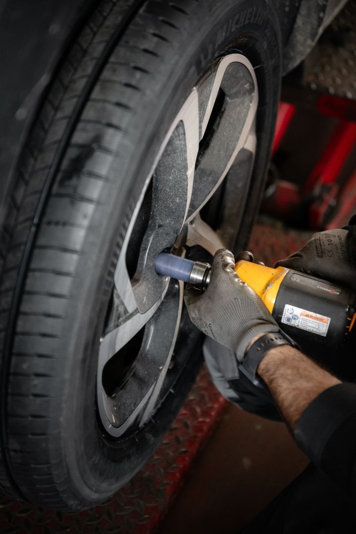 Montaggio pneumatici auto moto Ermes Gomme Poirino