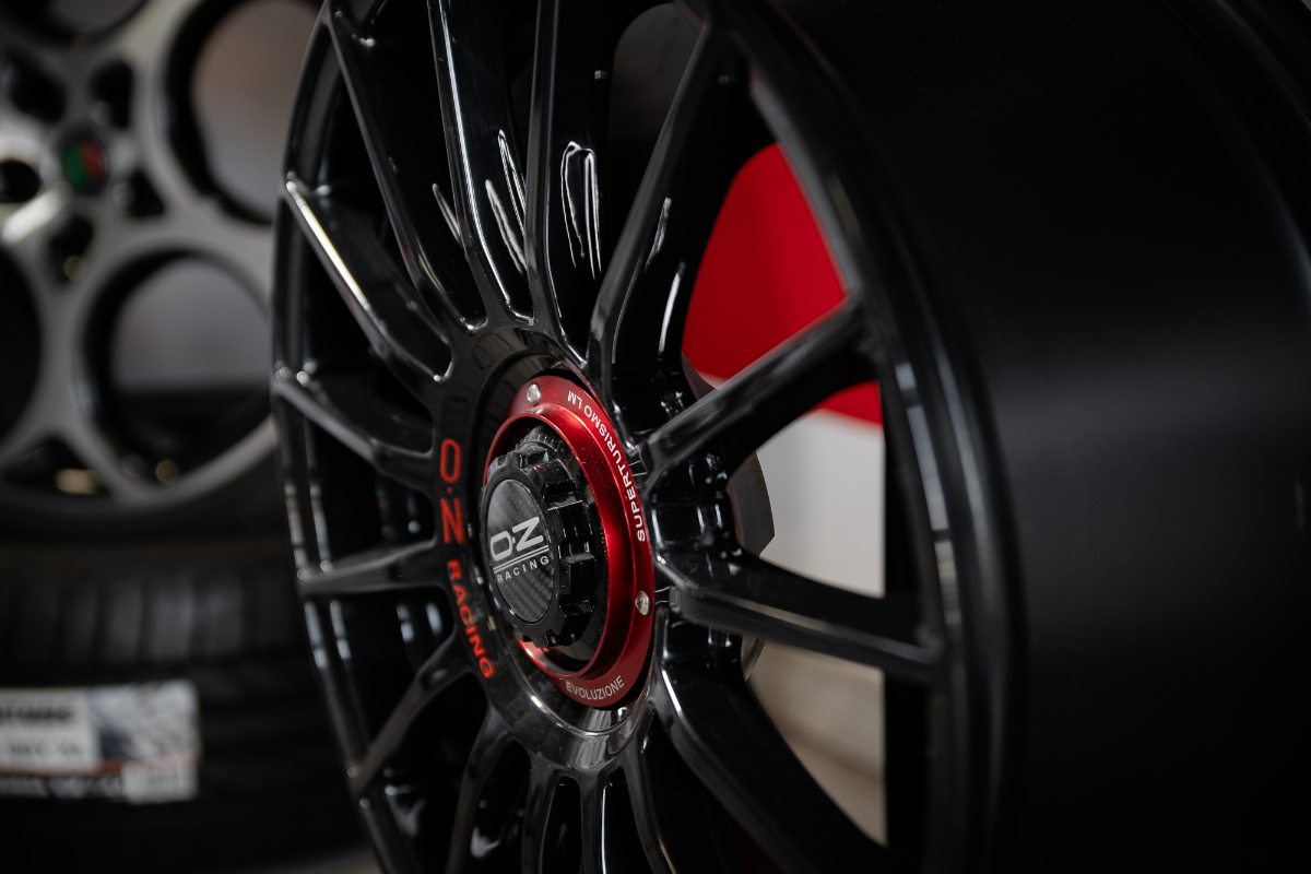 Cerchio OZ Racing in lega - Ermes Gomme Poirino
